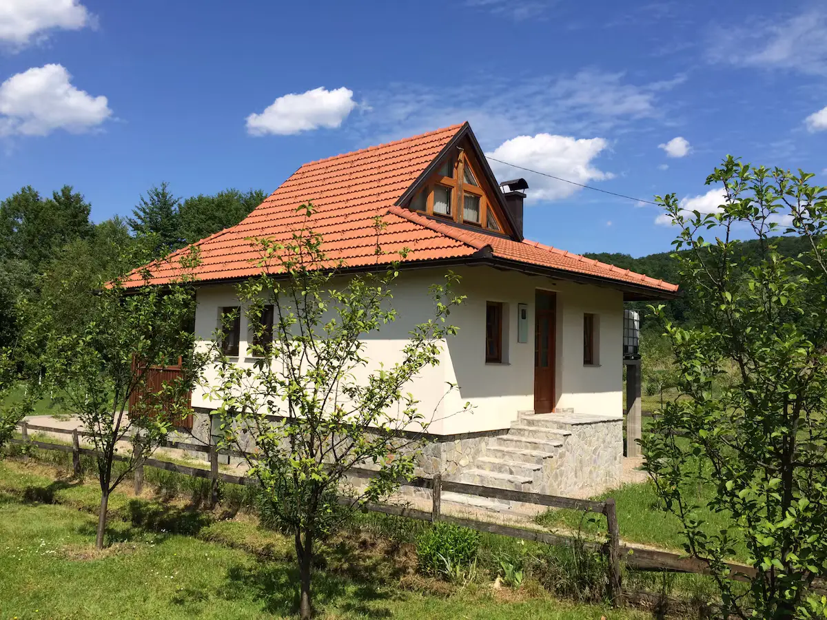 House on the river Una