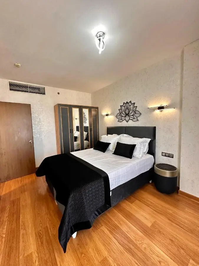 SABİHA GOKCEN İSTANBUL HOUSES Airport