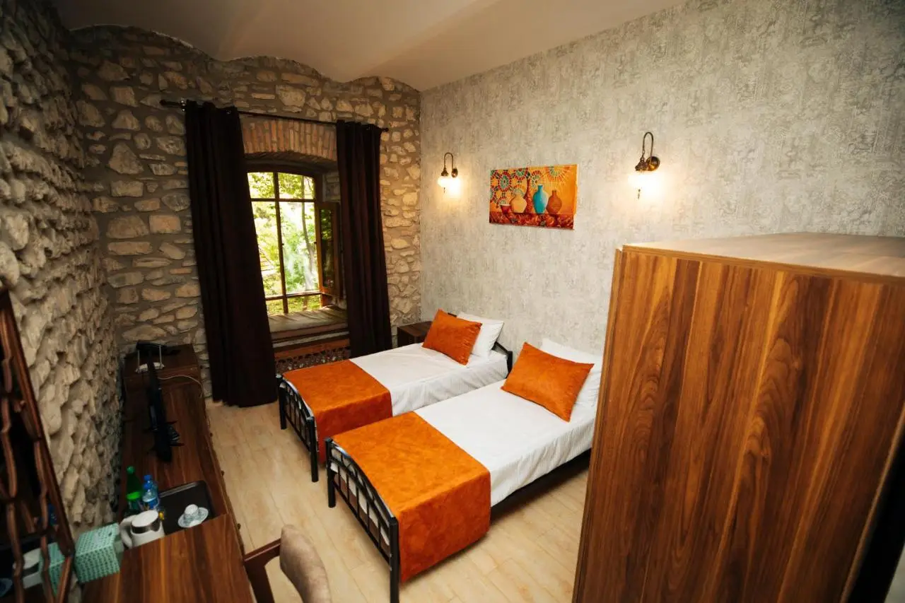 Art Hotel by ABAD Guest