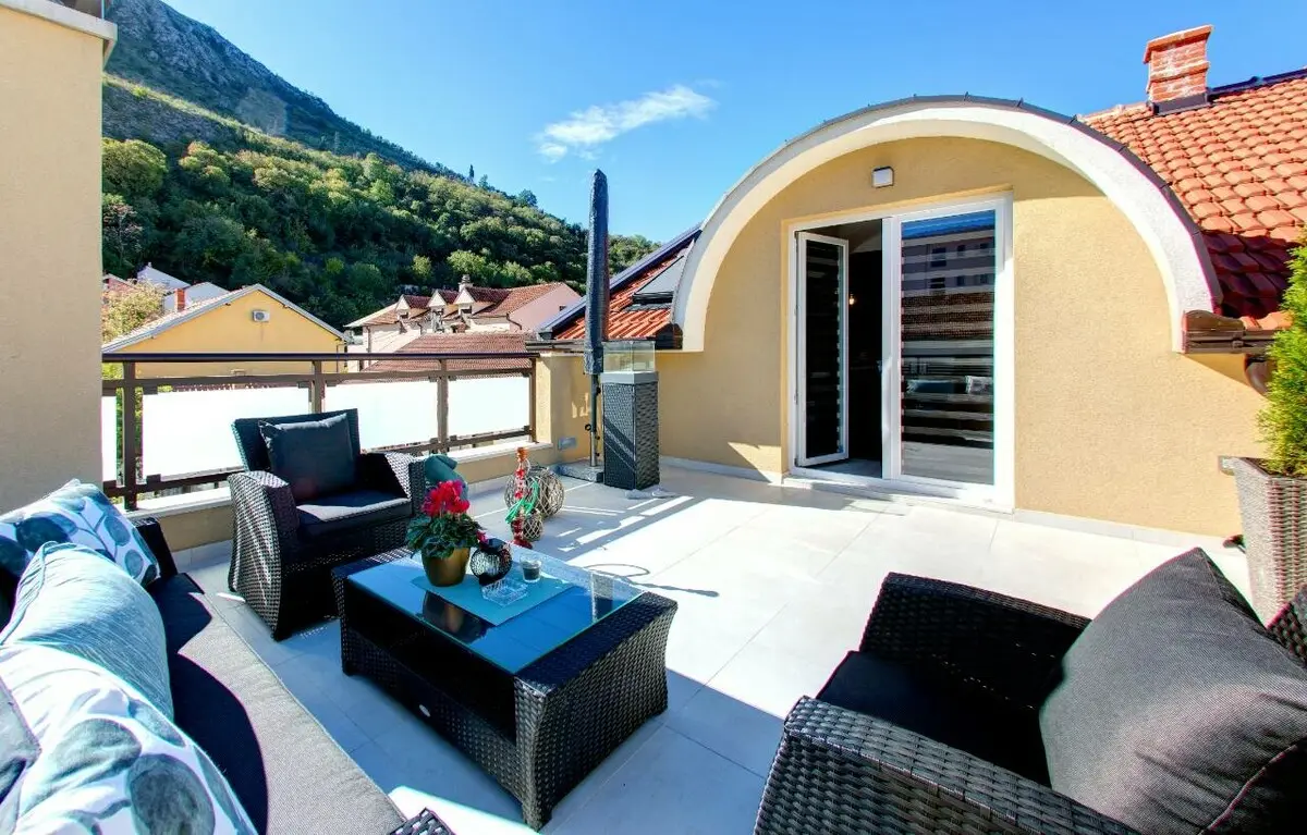Luxury apartment CRYSTAL 2 (with terrace)