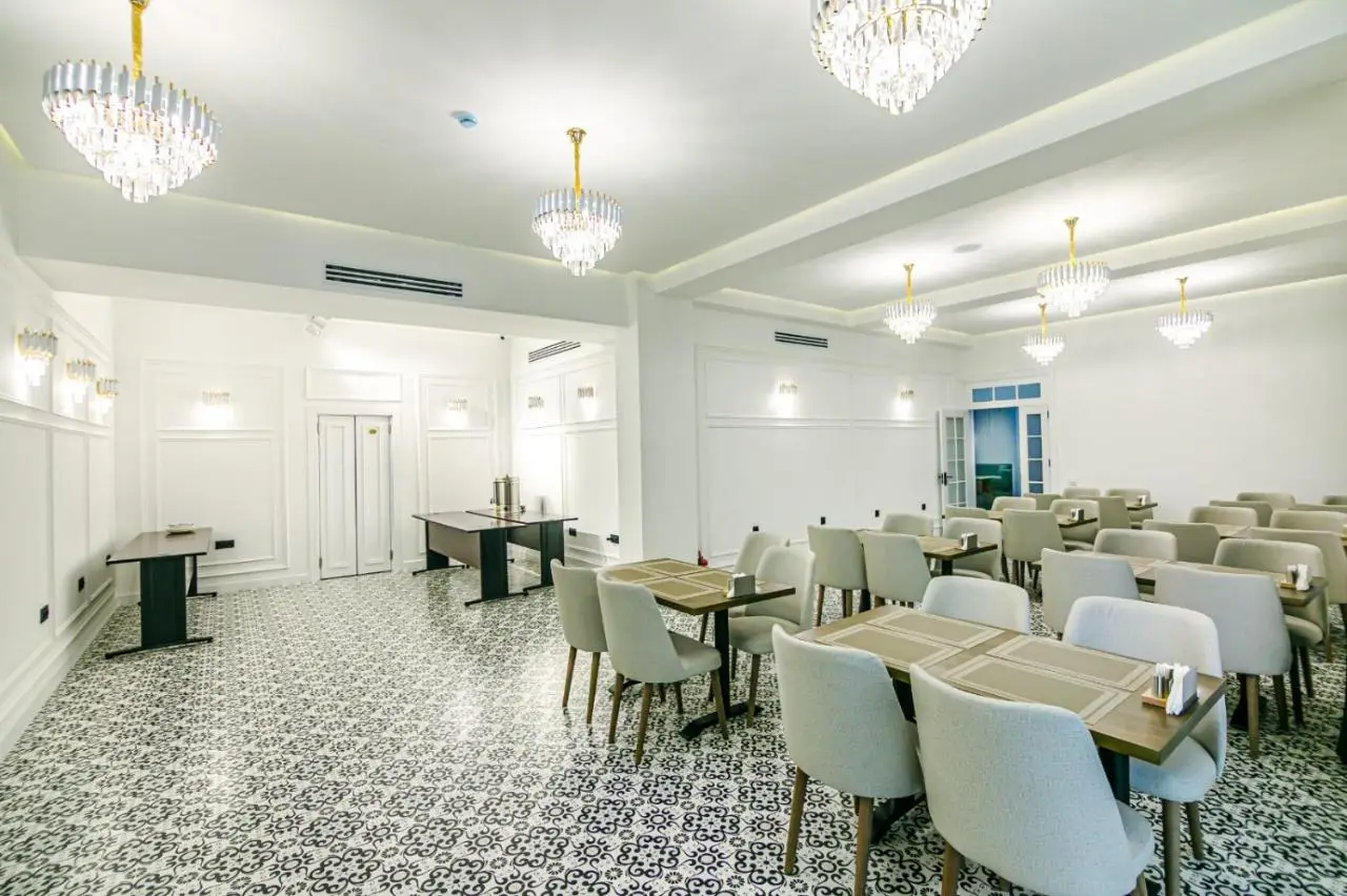 GREEN PARK HOTEl