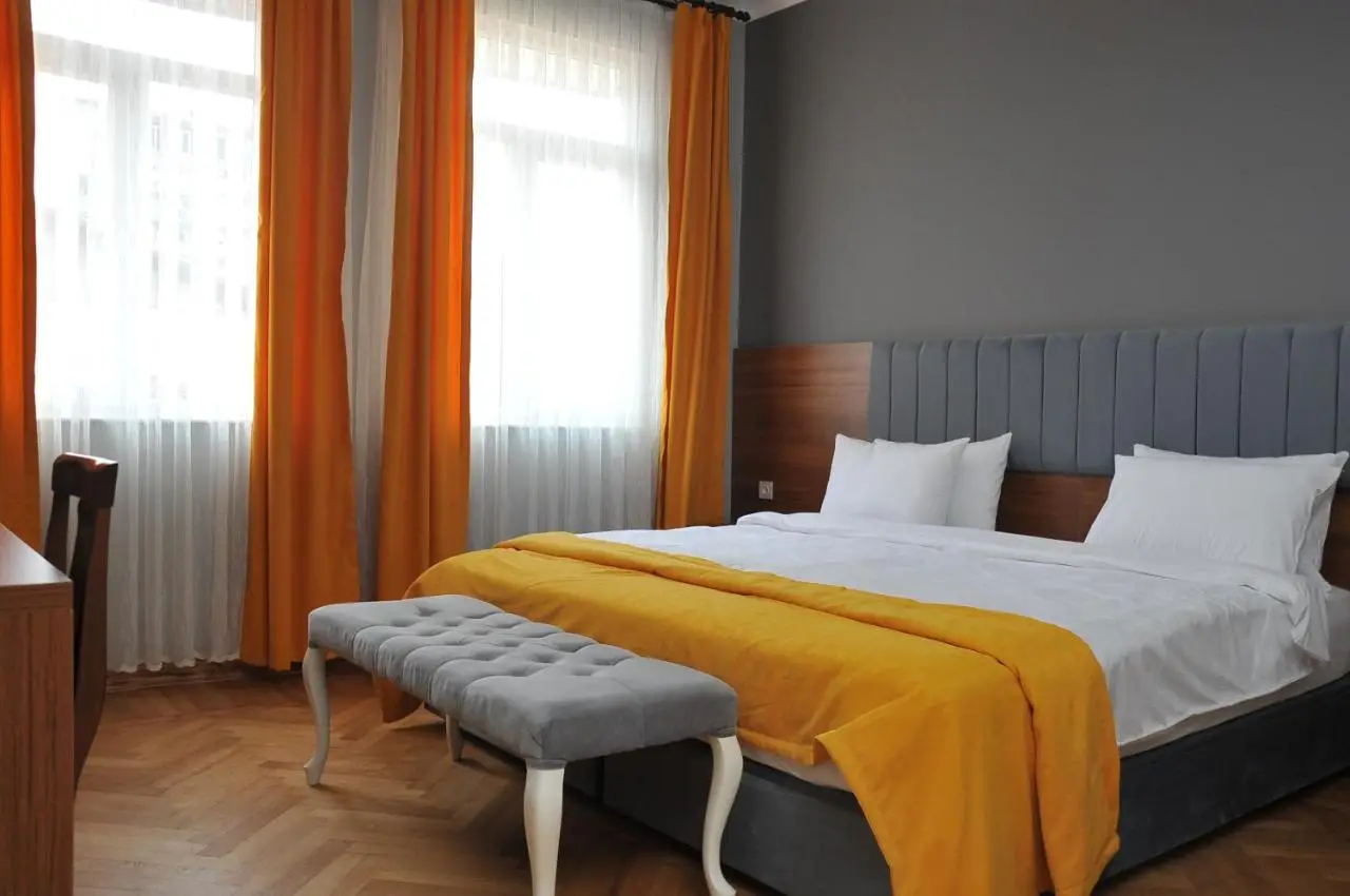Palm Hotel