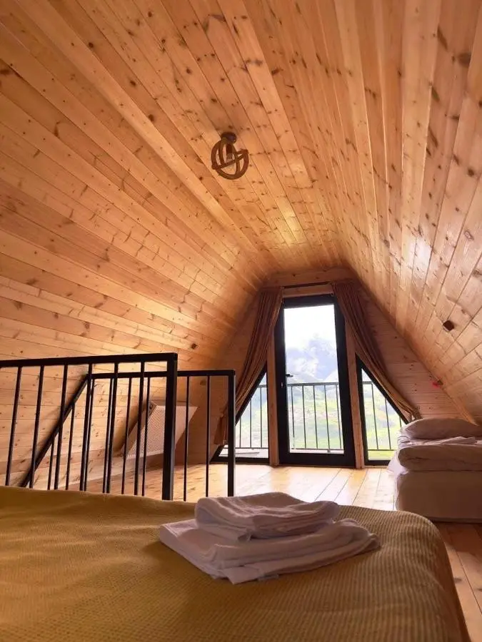 Elia Hut Kazbegi