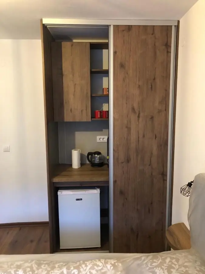 V Apartmani 1