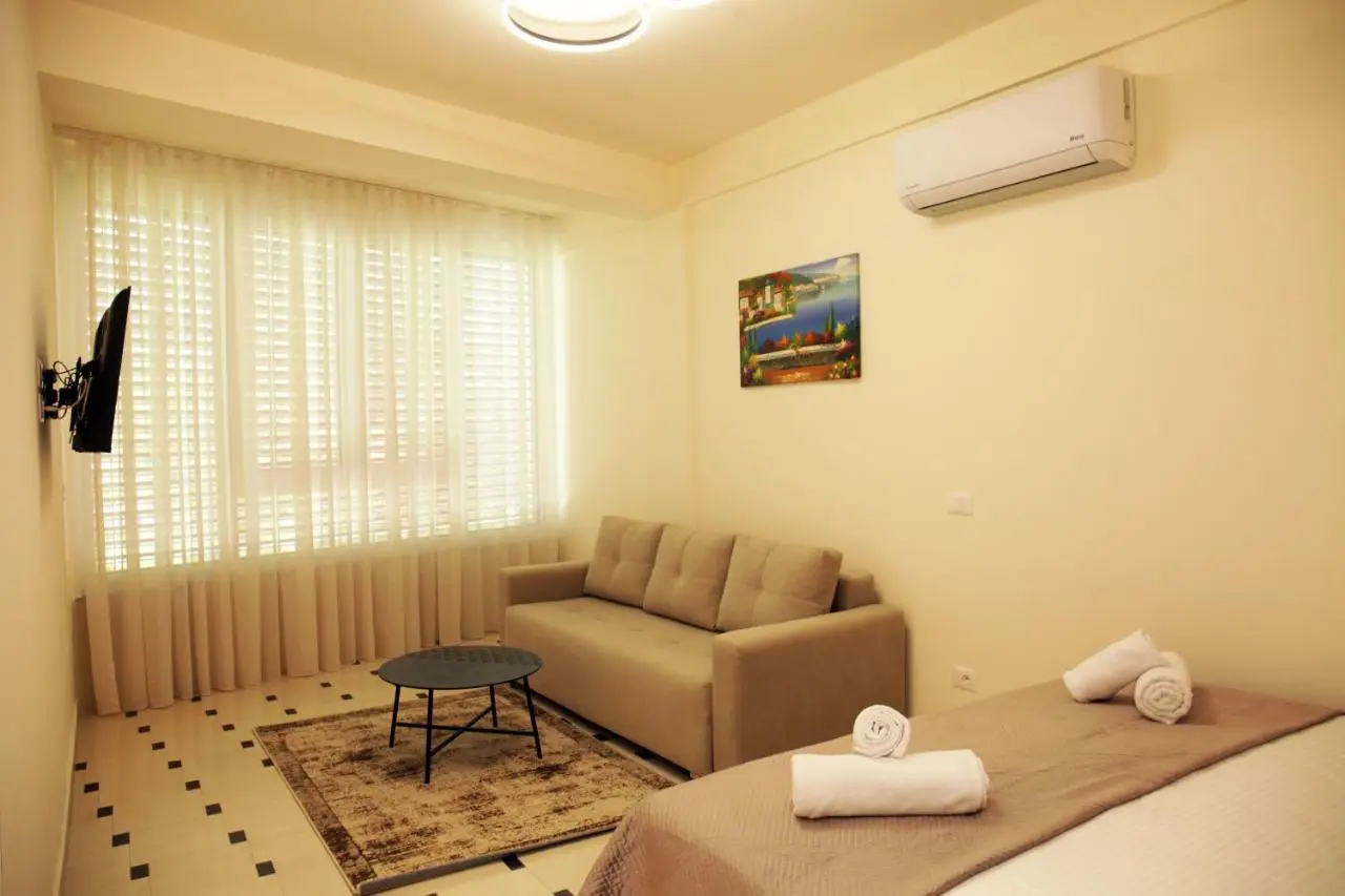Mejsi Studio Apartment