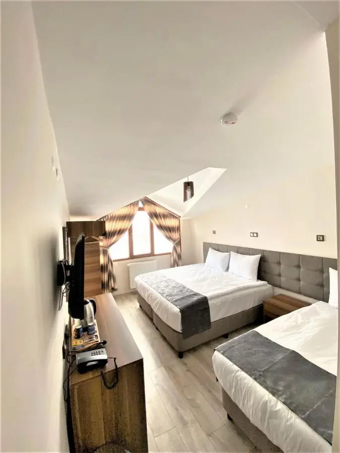 Zümrüt Palas Otel