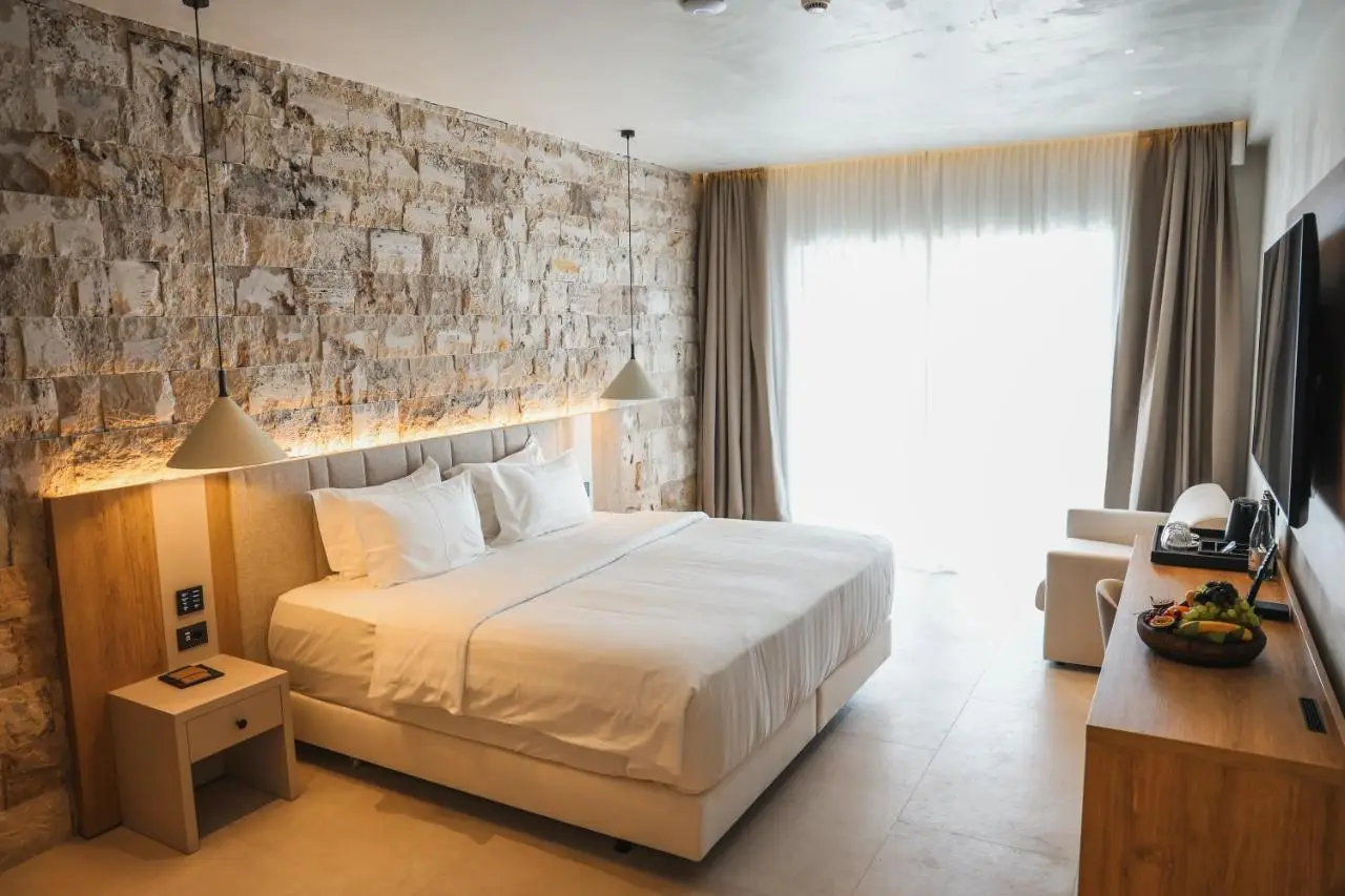 Drymades Inn Resort