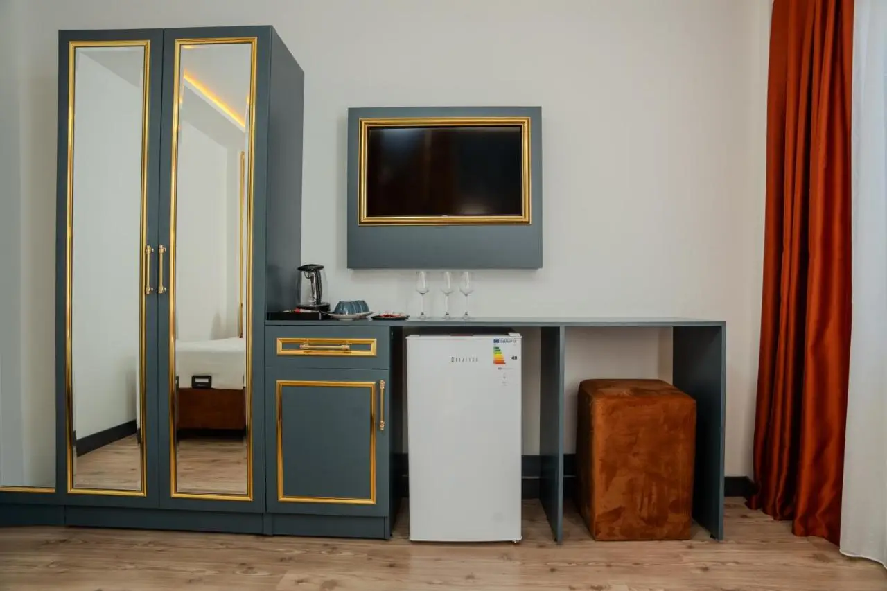 crown taksim hotel