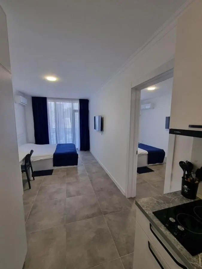 Tal's Apartment