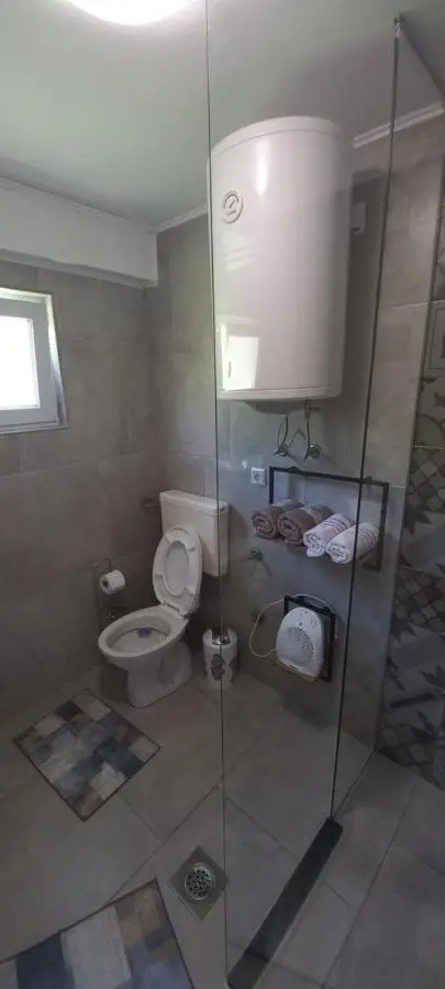 Royal Town Luxury with Panoramic View Wake up to breathtaking lake views and pure tranquility