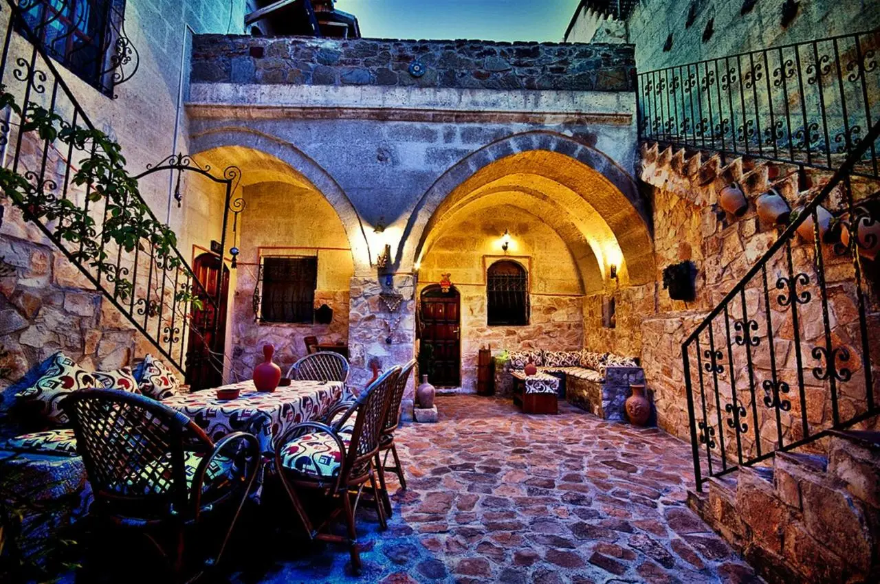 Adanos Konuk Evi