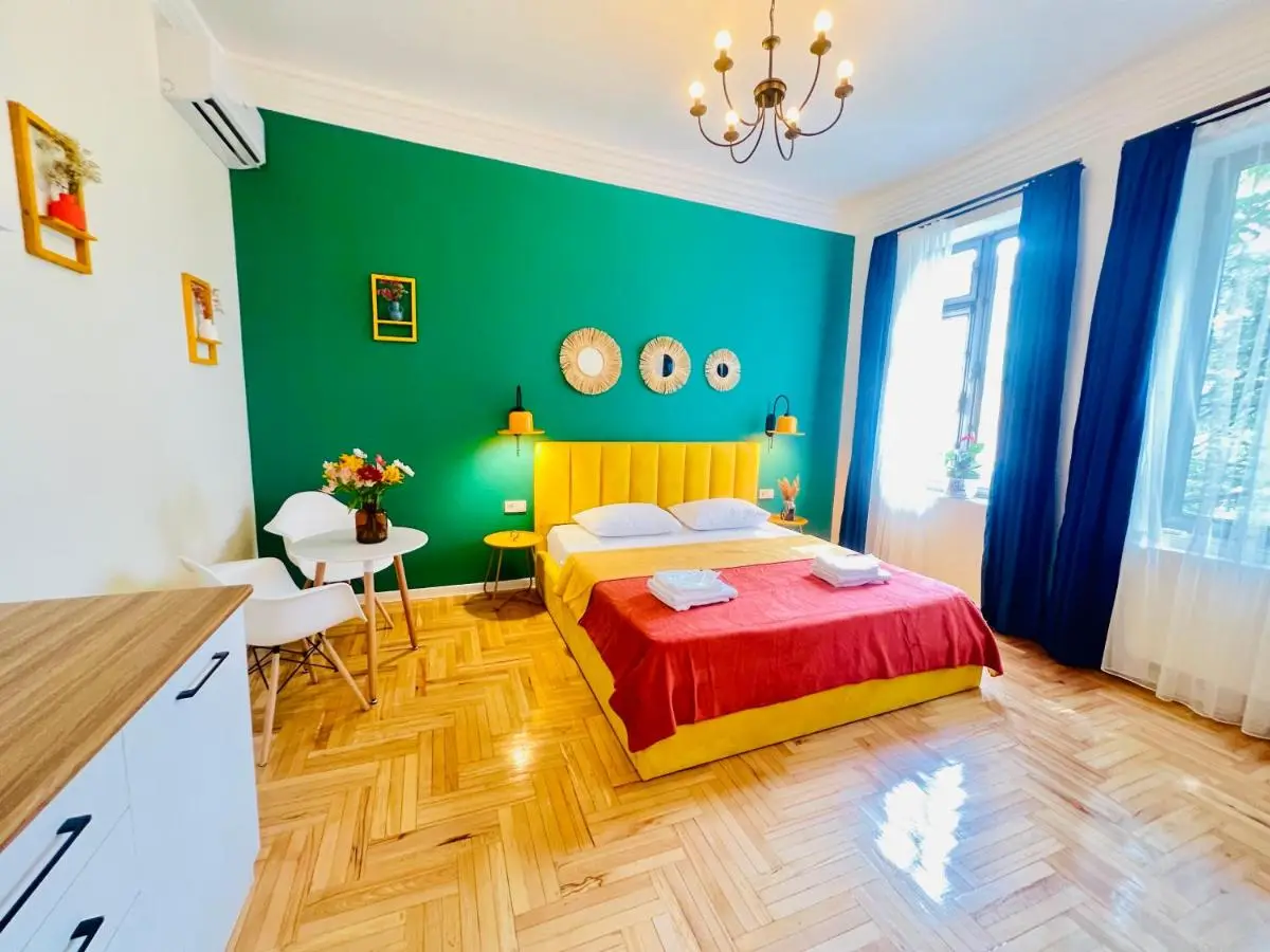 Pirosmani Boutique Aparthotel