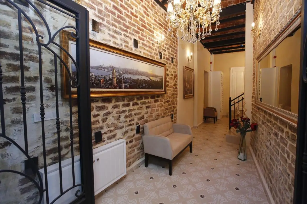 Art Nouveau Galata