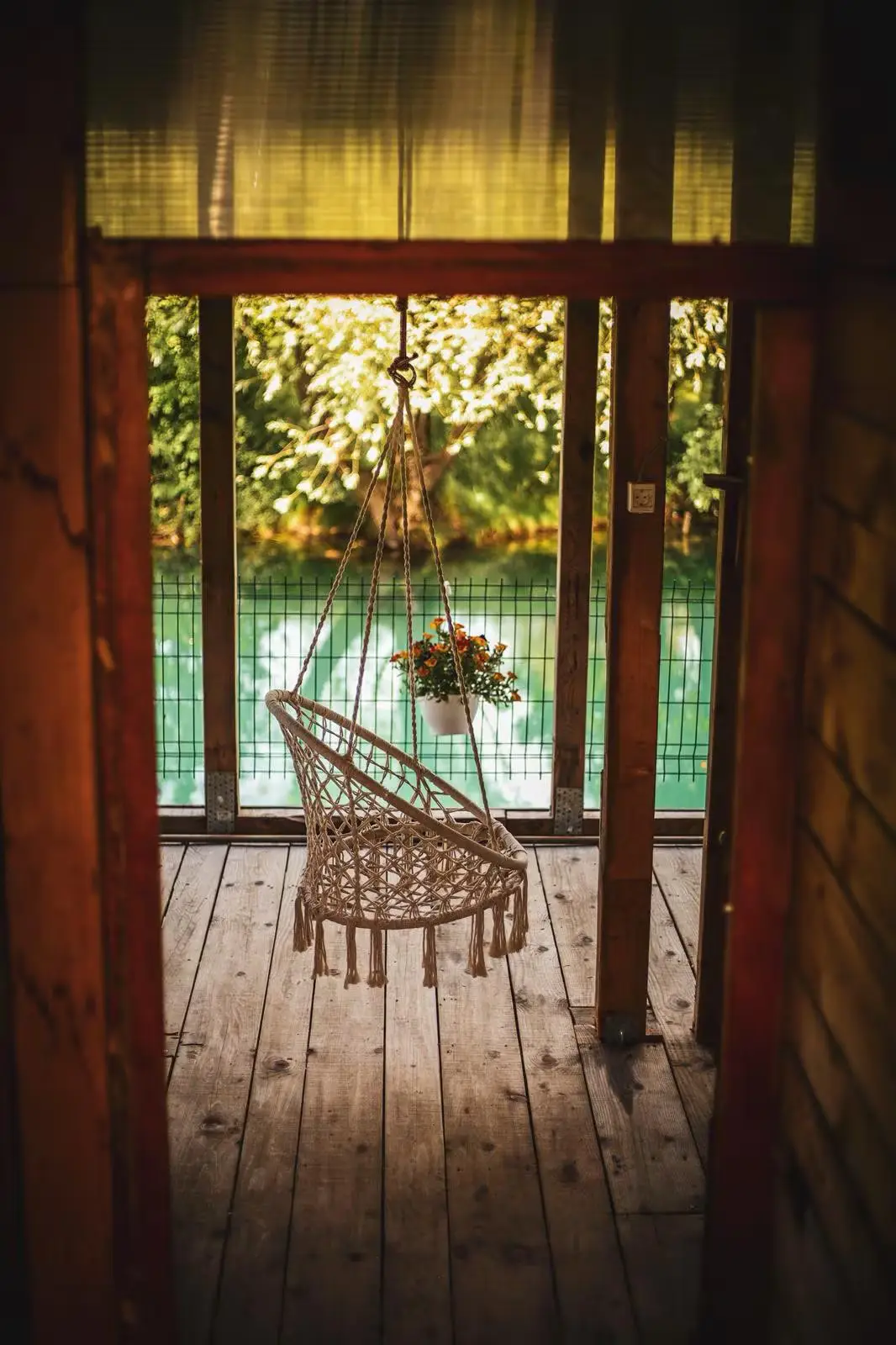 Go2Bihac Villa, 8 bedrooms, 7 bath, 10 aircon.