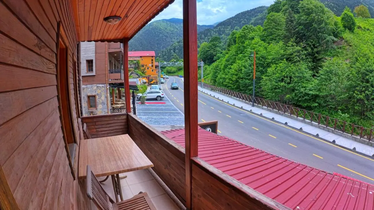 Meric Hotel