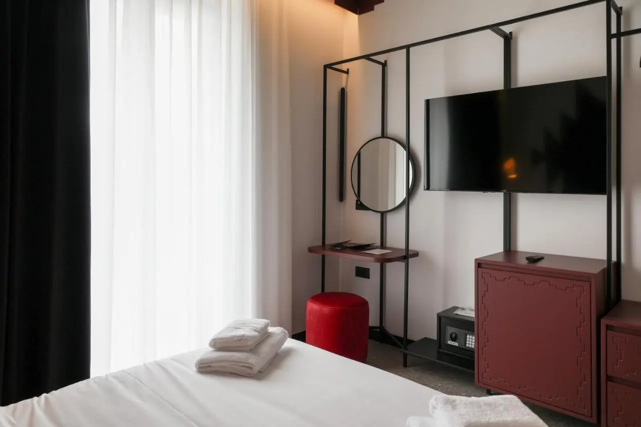Bazaar Hotel