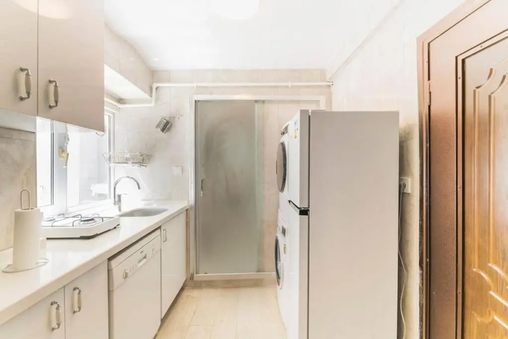 Beautiful 2BR House w/AC 400meters Taksim Square