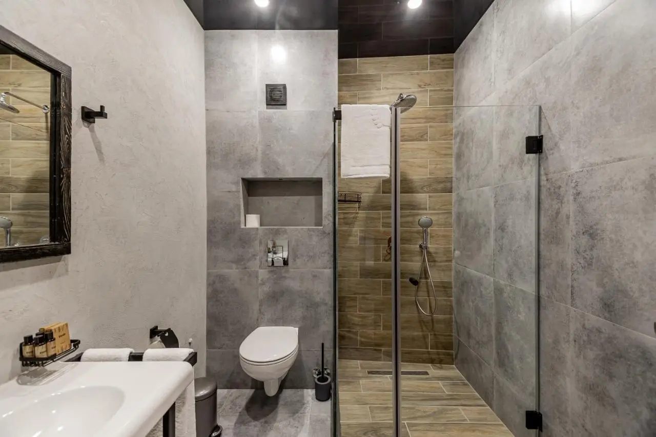Ivy Hotel