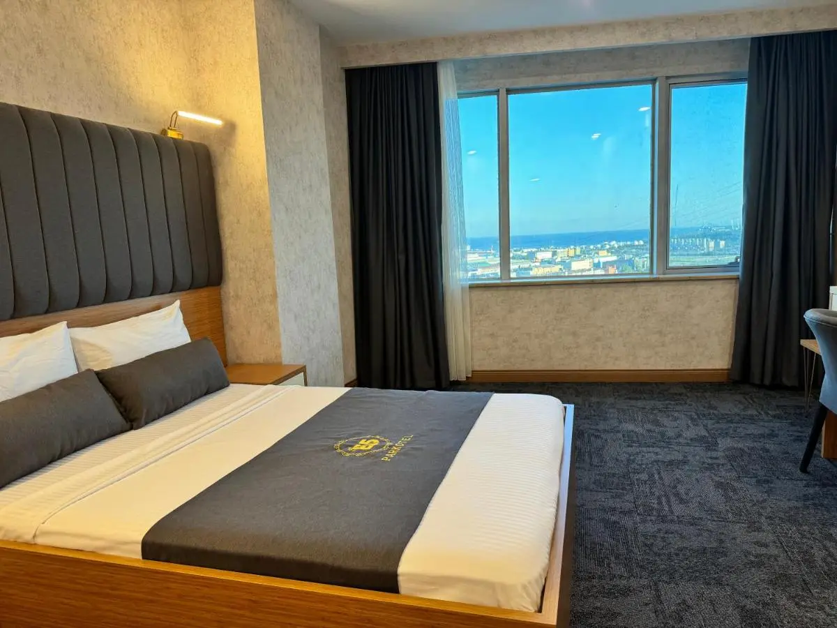 E5 PARK OTEL