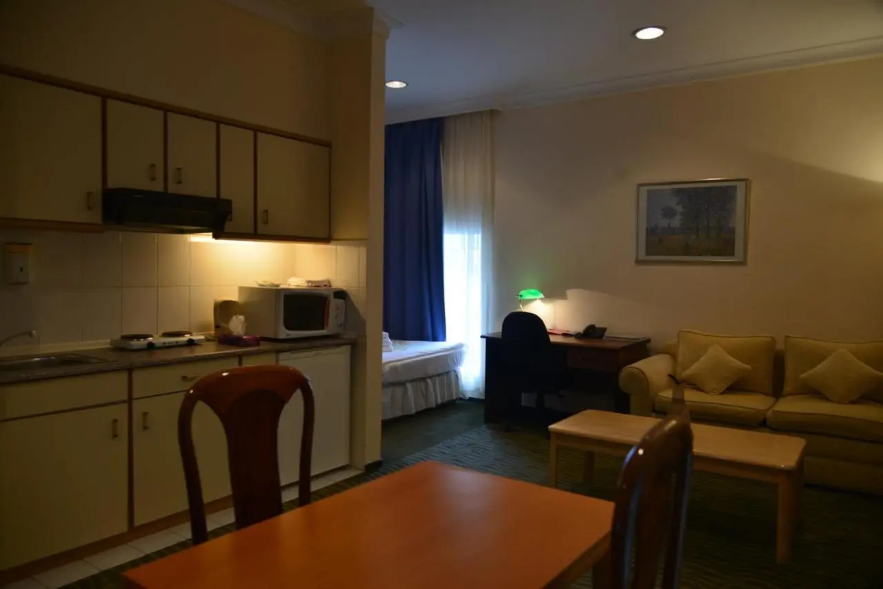 City Mansion ApartHotel