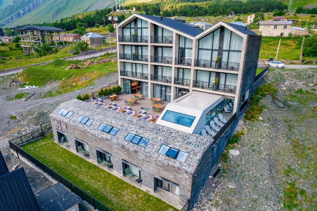 Step Inn - Kazbegi