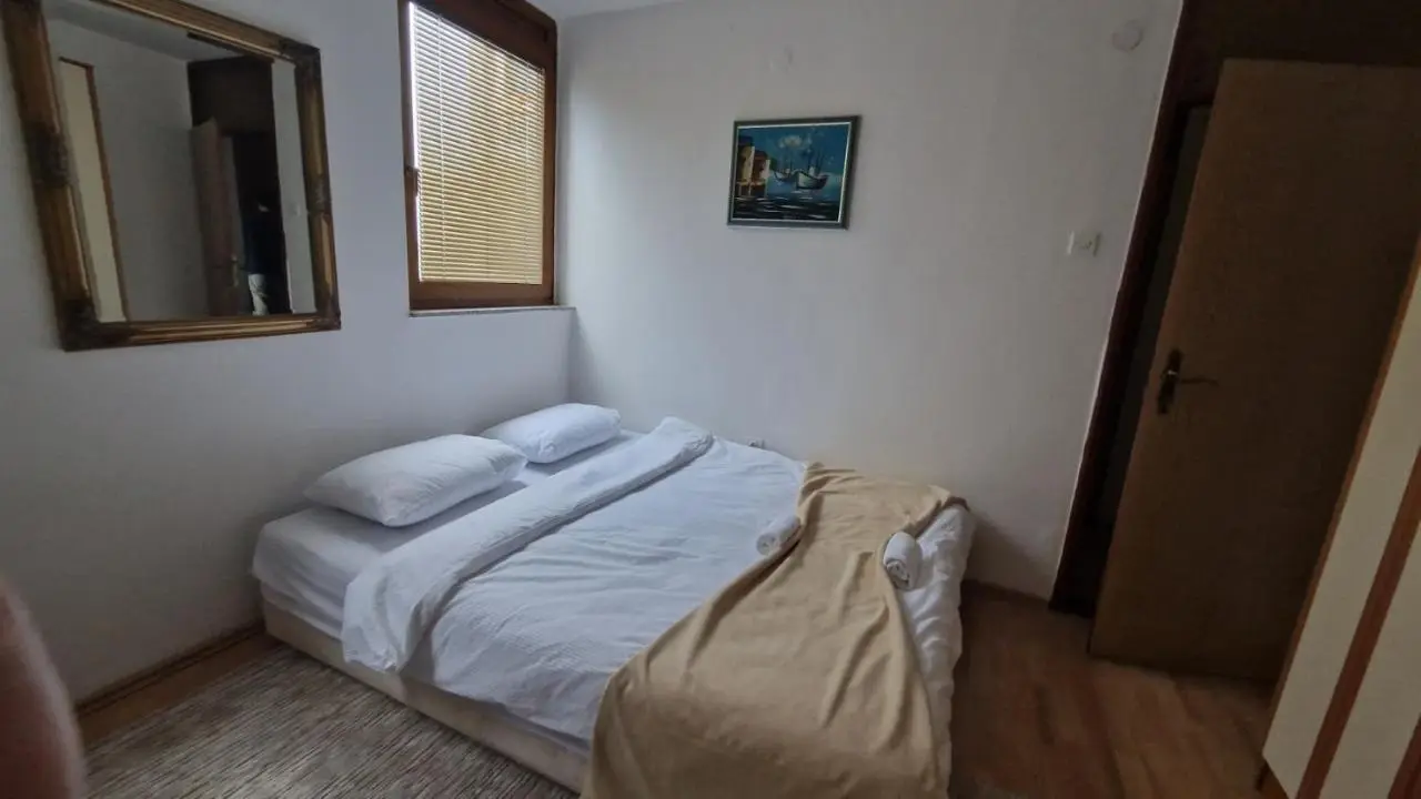 Room near University Campus in Sarajevo - Rooms Sarajevo