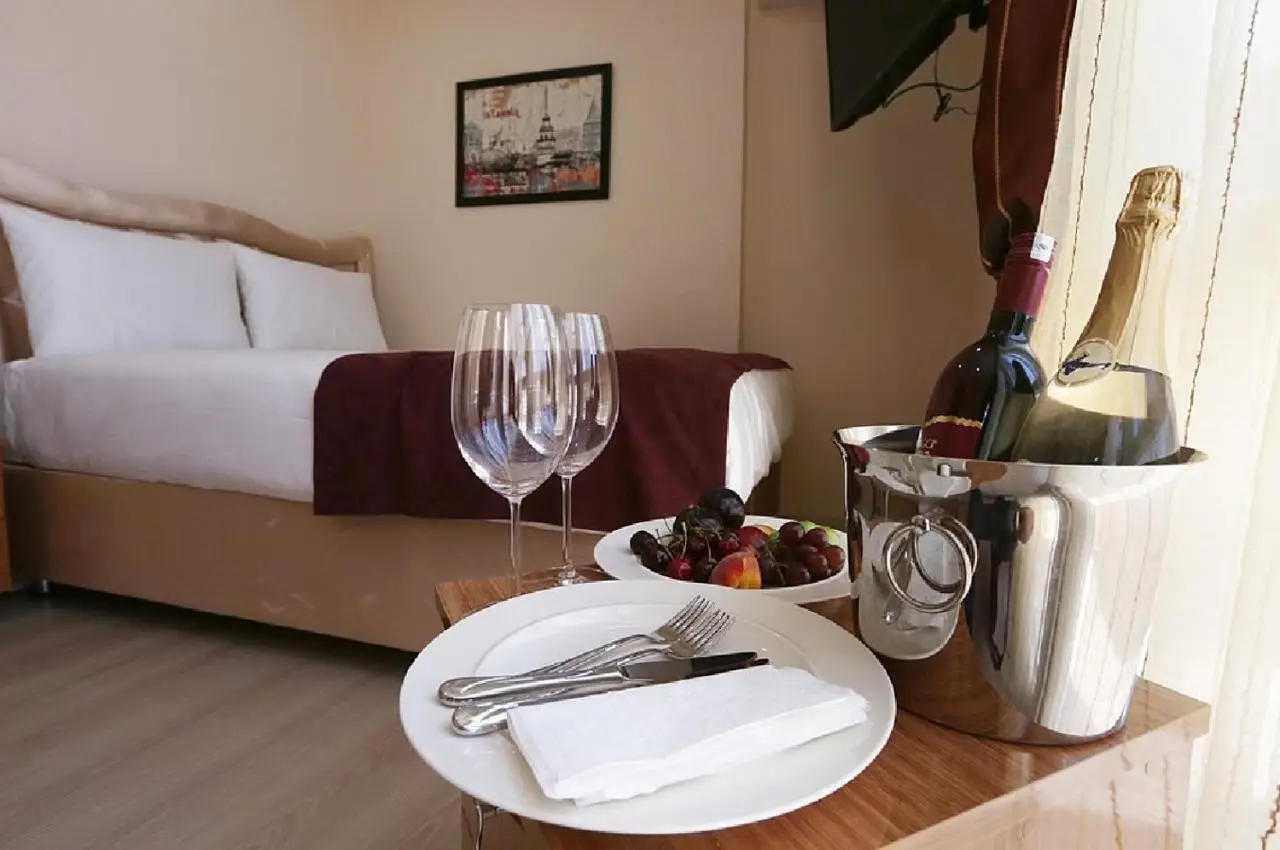 Maxwell Hotel