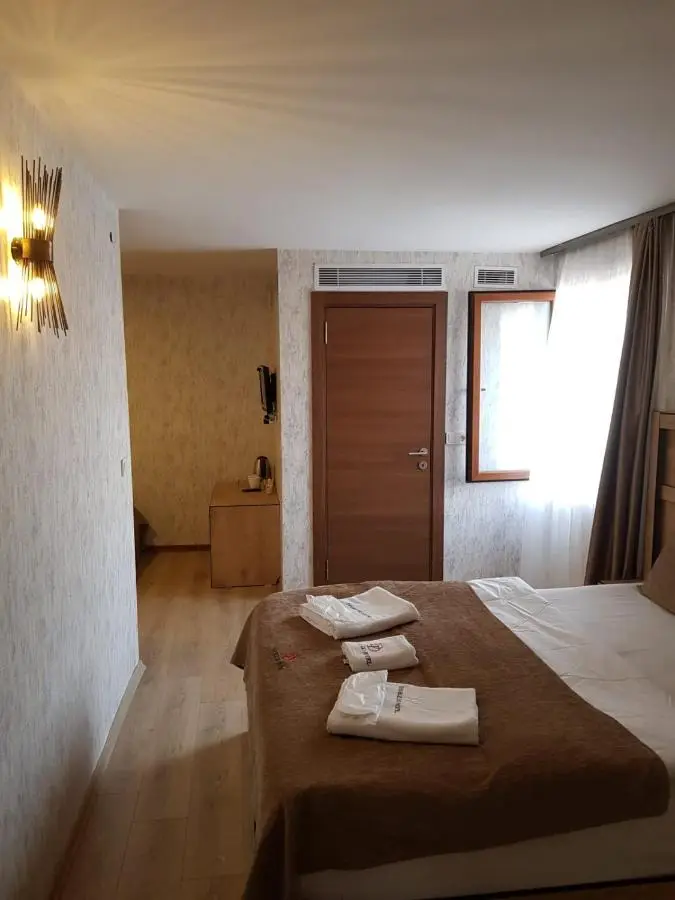 Double DD Hotel