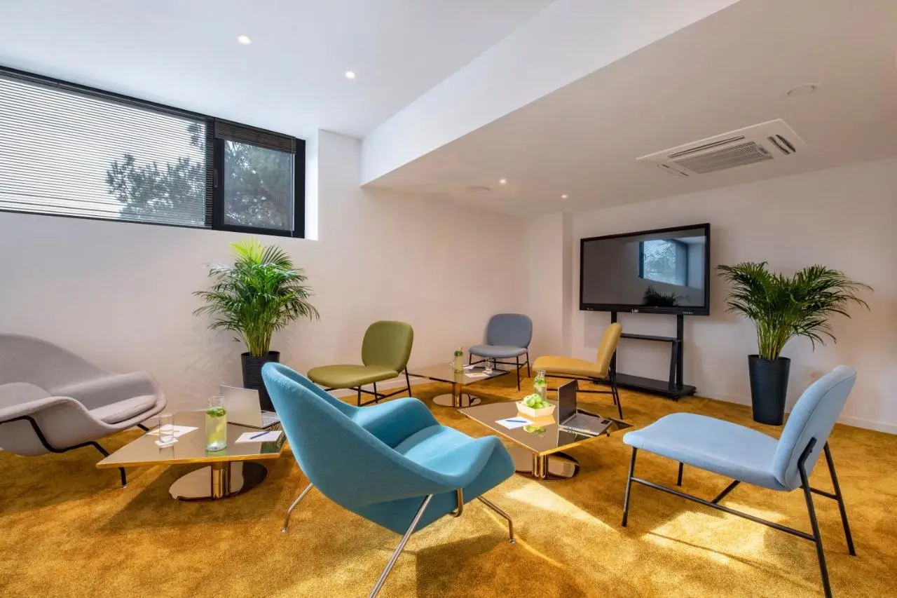 Golden Tulip Design Tbilisi