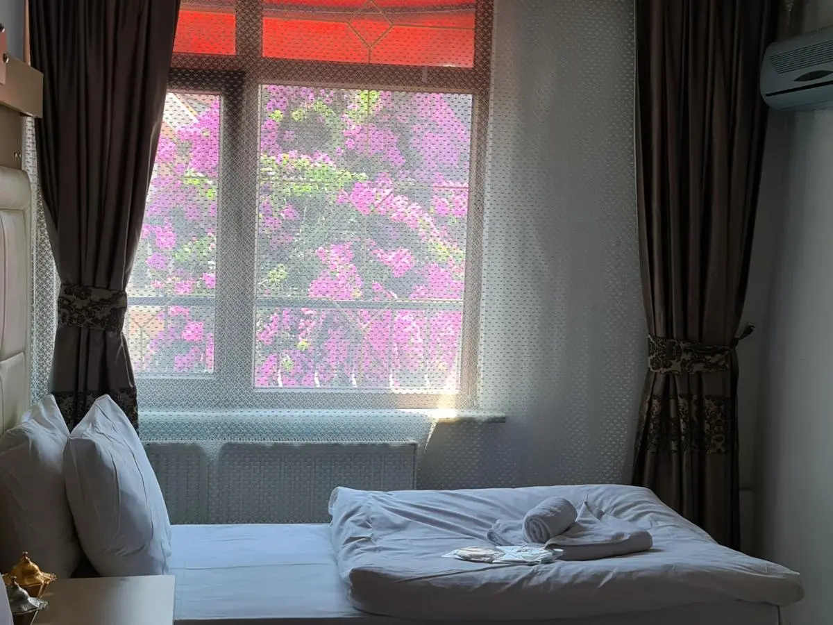 Oceans 7 Hotel