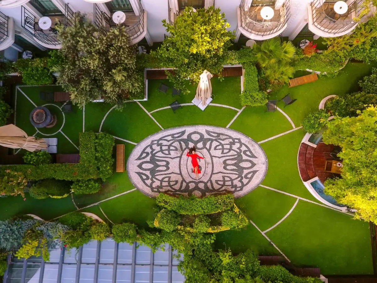 Sura Design Hotel & Suites