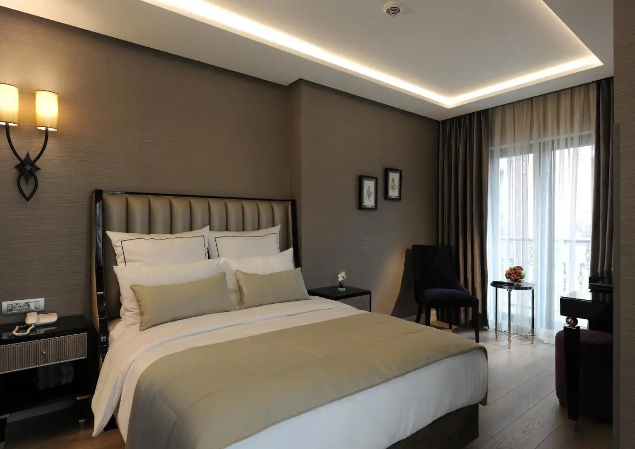 Le Petit Palace Hotel - Special Category
