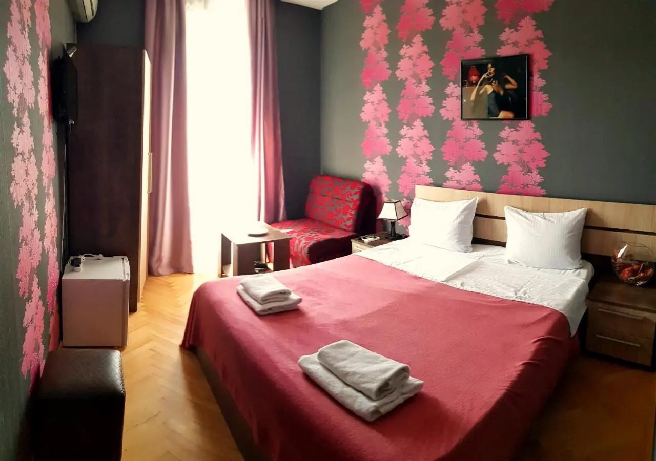 Bonus Hotel