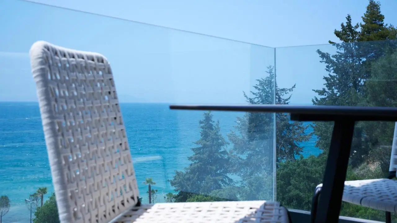 Azar Luxury Suites