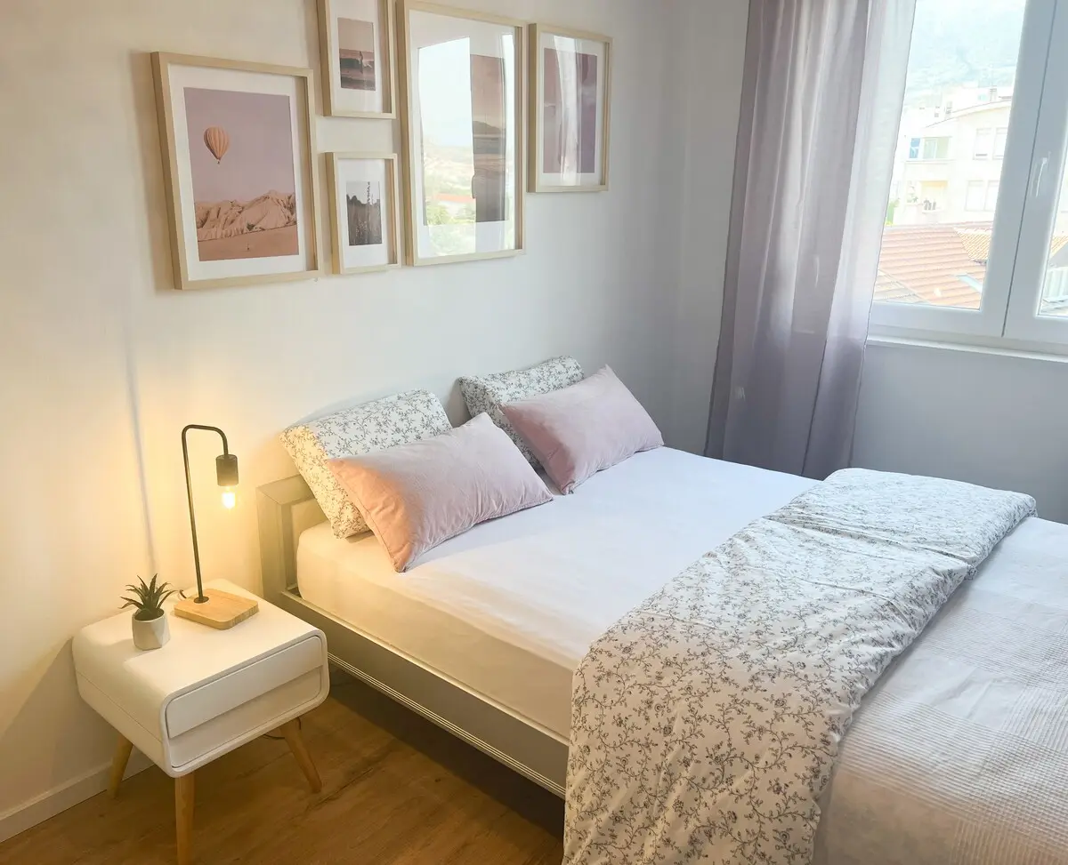 Mostar City Center: Chic Comfort & Mountain View
