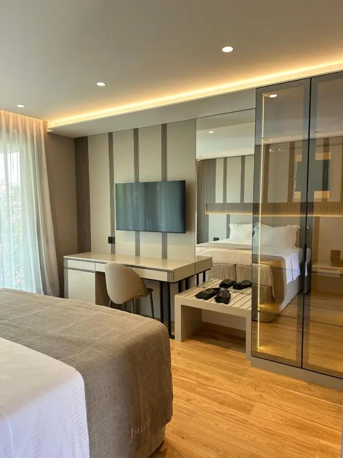 Buzë Boutique Hotel