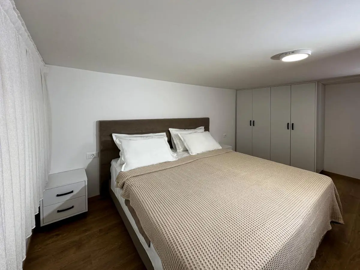 Home Select Tirana 2