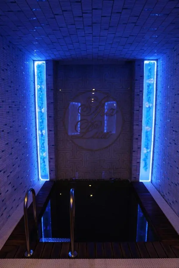 Luxe Lankaran Hotel