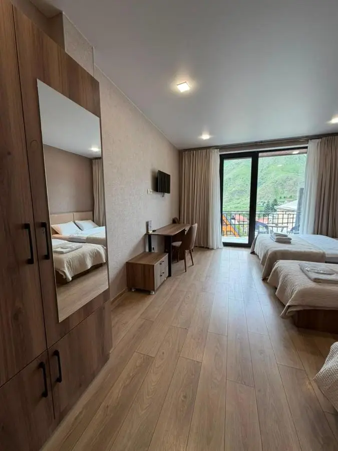 Hotel Sweet Night