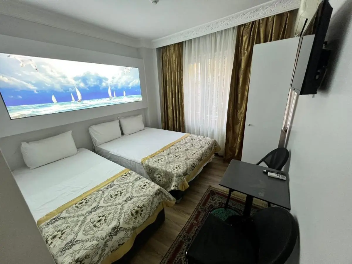 Elite Plus Family Hotel Old City