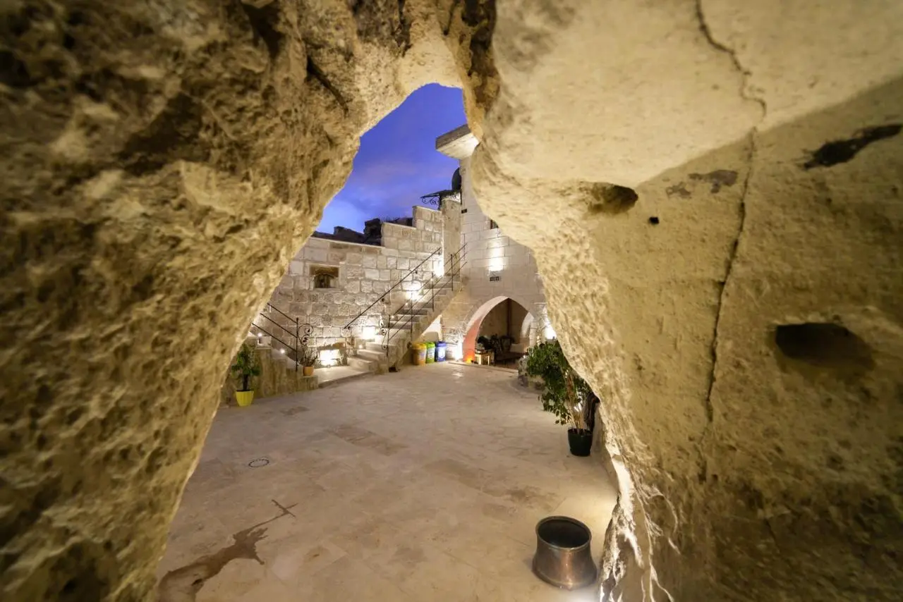 My Cave Suites