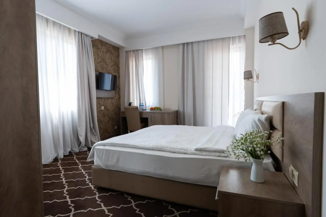 Gallery Inn Old Tbilisi