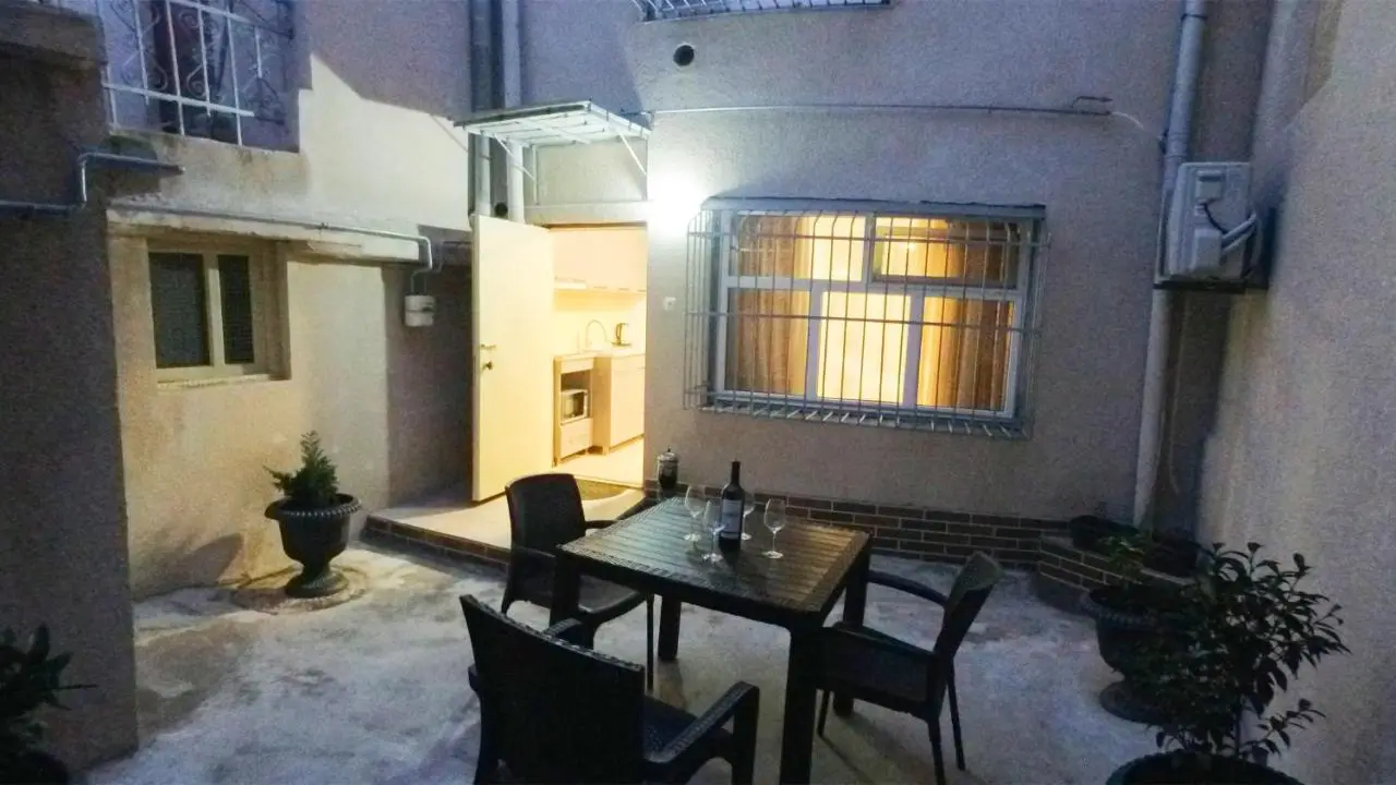 BABEL APARTMENTS