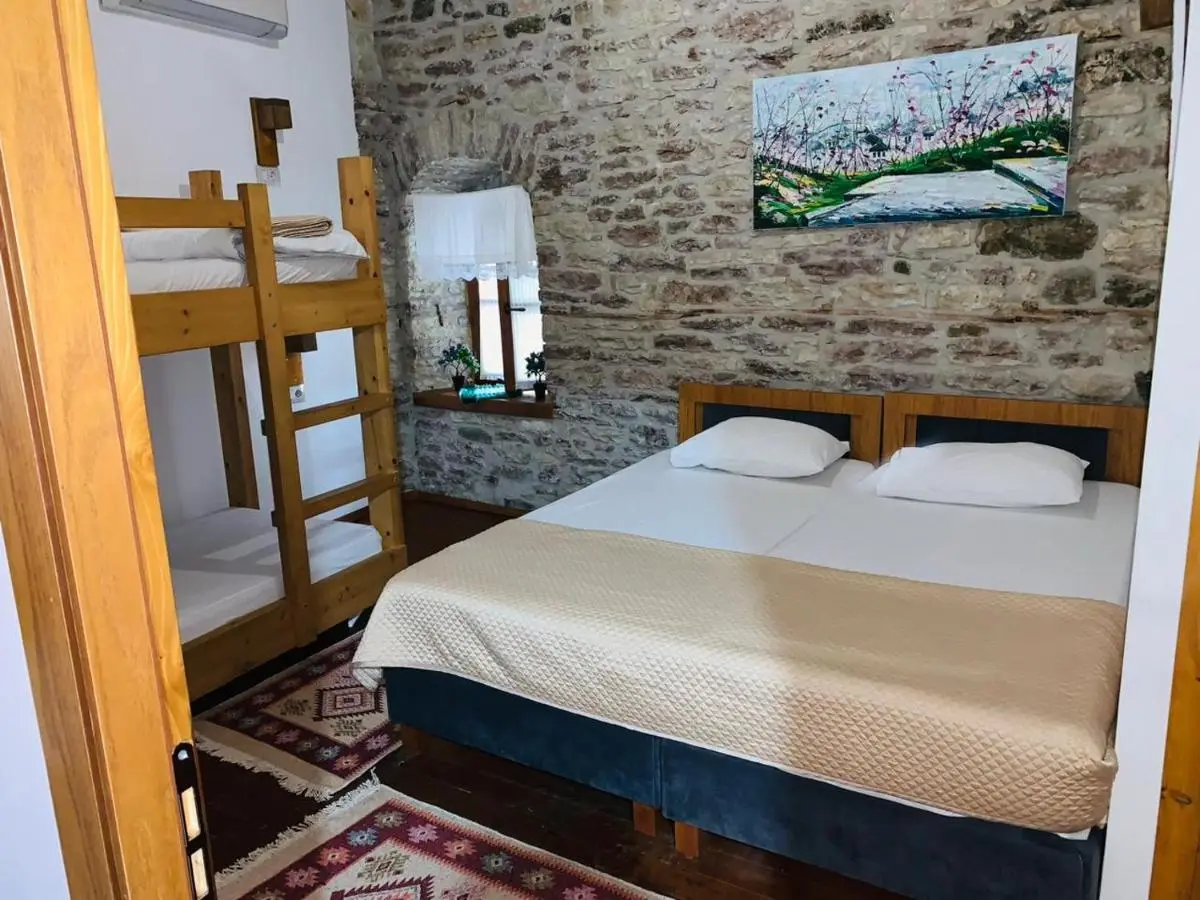 Guest House and Hostel VAL-MAR
