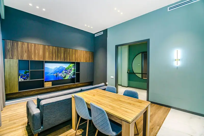 Knightsbridge Apartment by Baku Housing