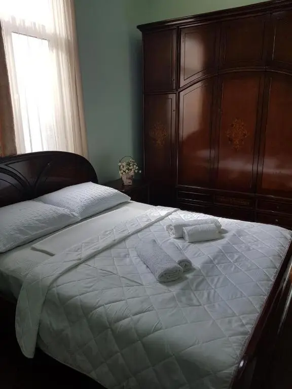 mano guest house