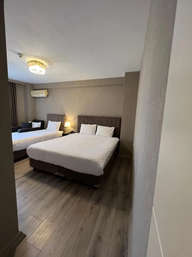 Flower Palace Hotel