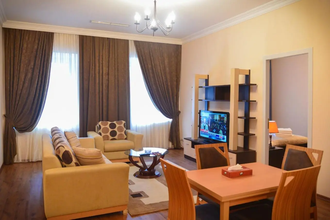 City Mansion ApartHotel