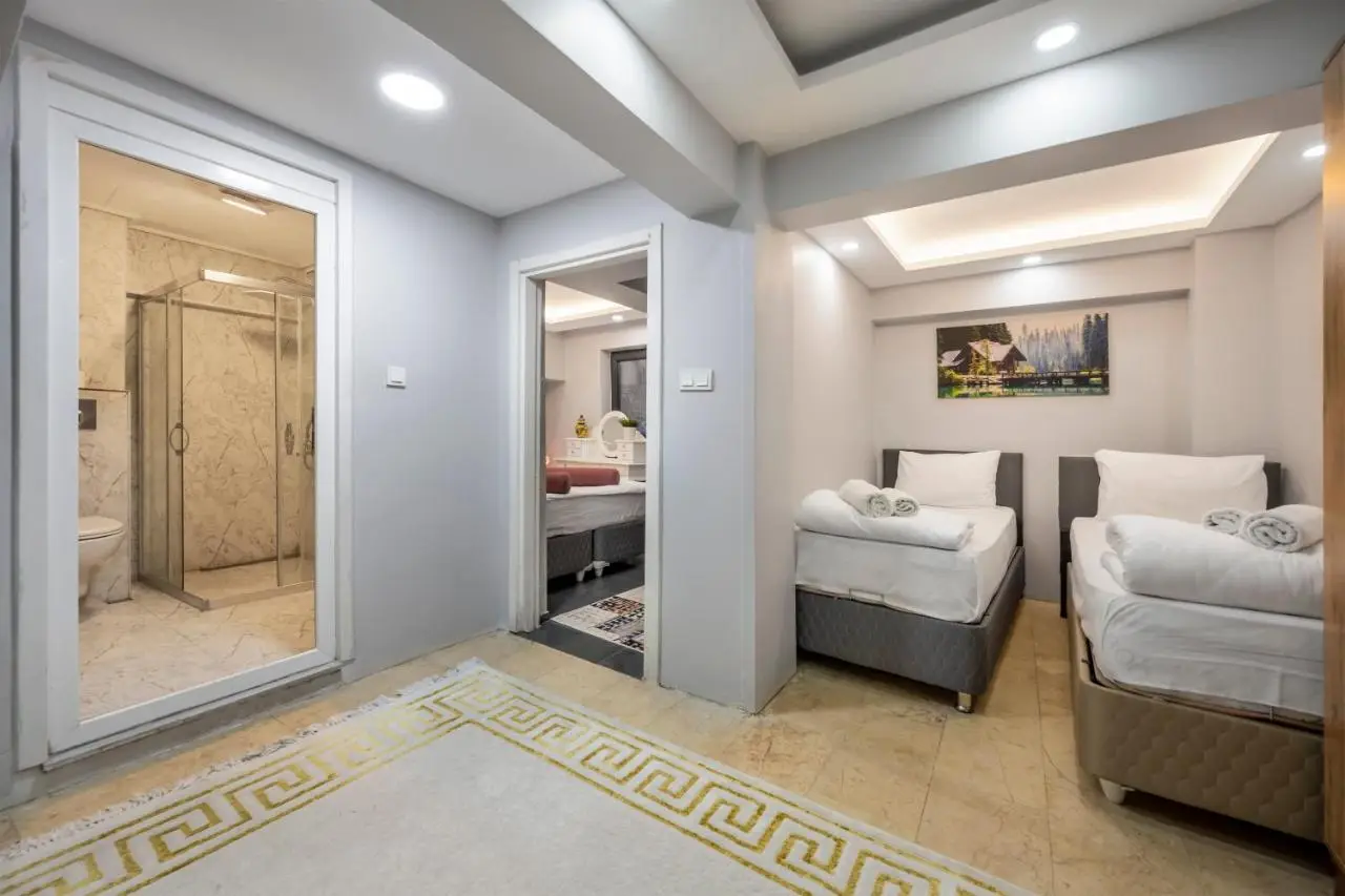 AYKA APART SUiTES OLD CITY