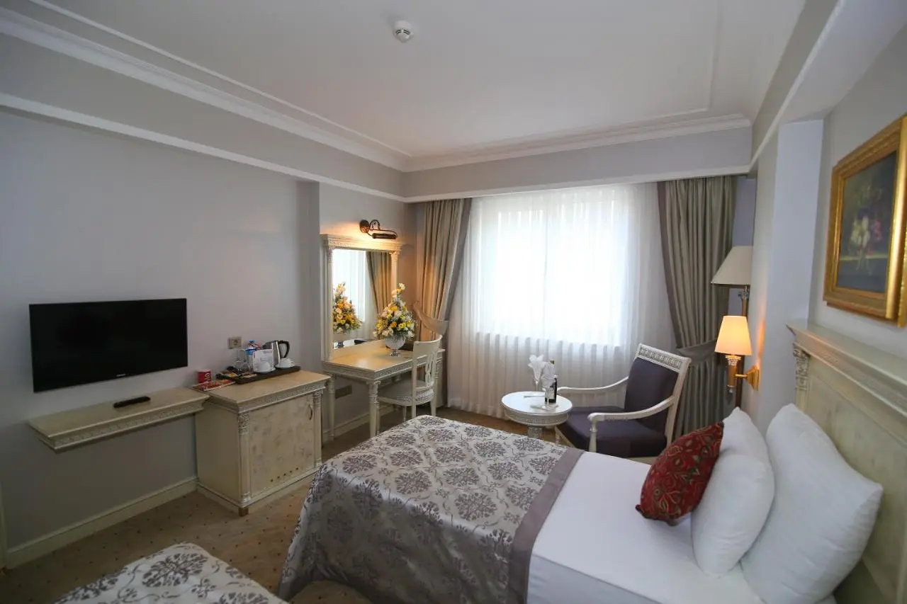 Demir Hotel